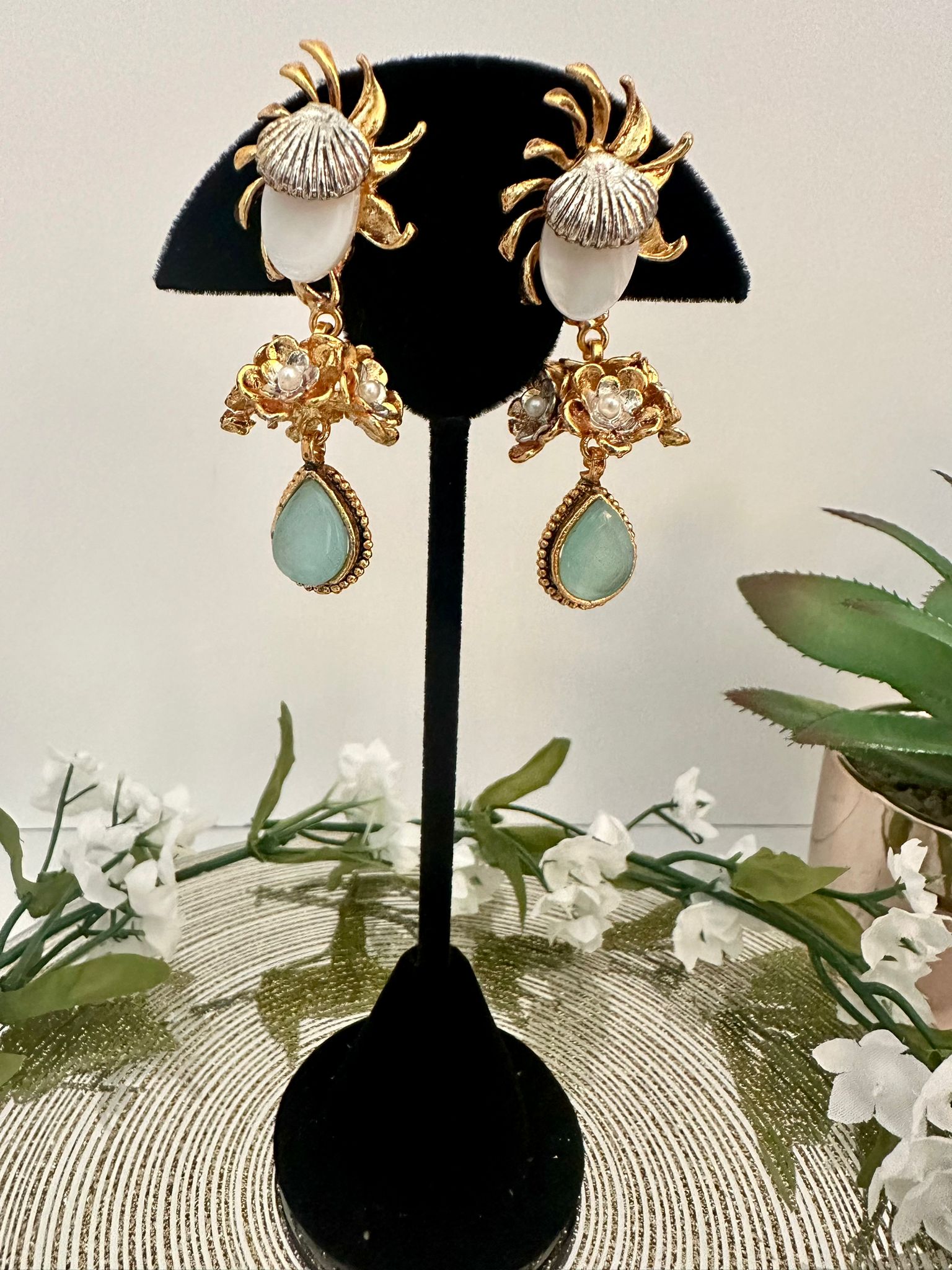 Parisa- Contemporary style earrings